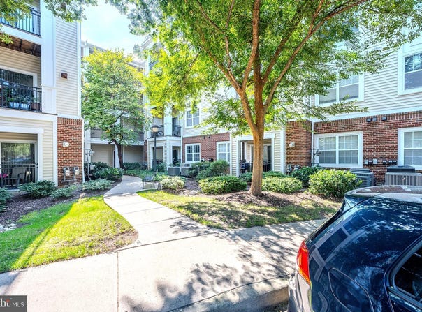 12925 CENTRE PARK Circle, HERNDON, VA 20171