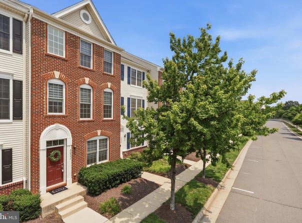 42886 PAMPLIN Terrace, CHANTILLY, VA 20152