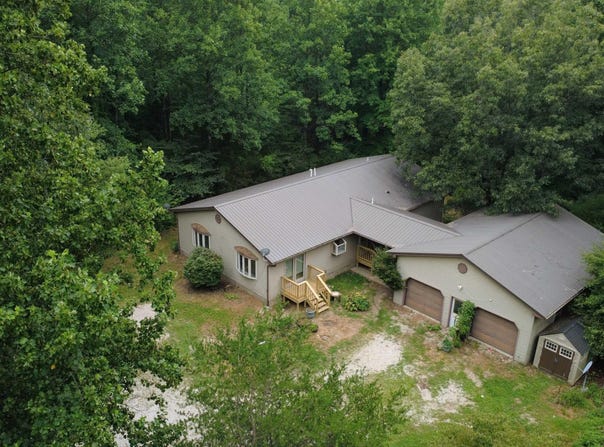7675 Ault Road, Freedom, IN 47431