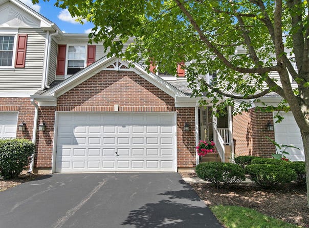 244 Lineas Lane, Geneva, IL 60134
