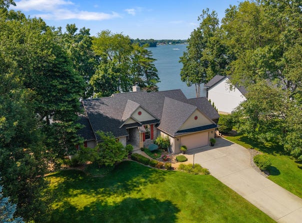 62092 Pheasant Pointe Drive, Sturgis, MI 49091
