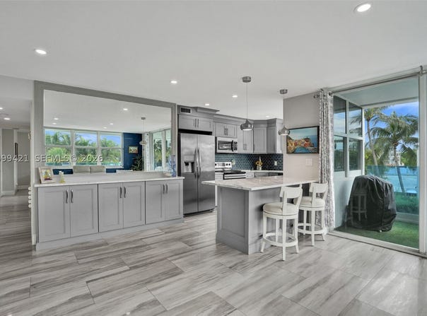 2639 N Riverside Dr, Pompano Beach, FL 33062