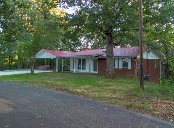 1072 Sunset Circle, Newport, TN 37821