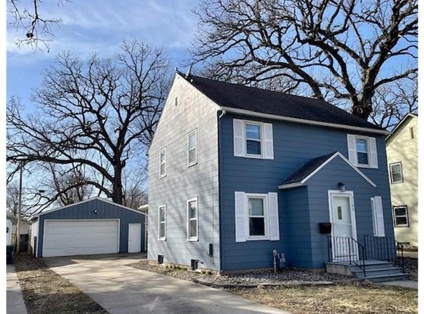 1107 10th Street NW, Austin, MN 55912