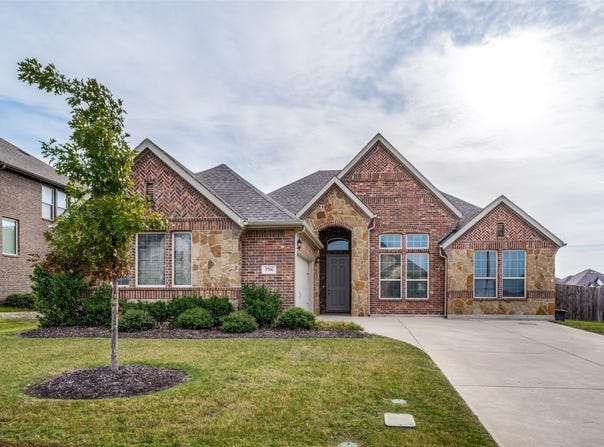 3706 Ranchers Ridge, Krum, TX 76249