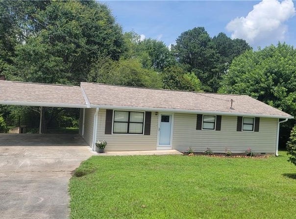 77 Pierce Road, Hiram, GA 30141