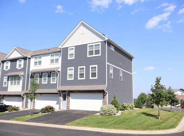 1679 Windigo Lane, Shakopee, MN 55379