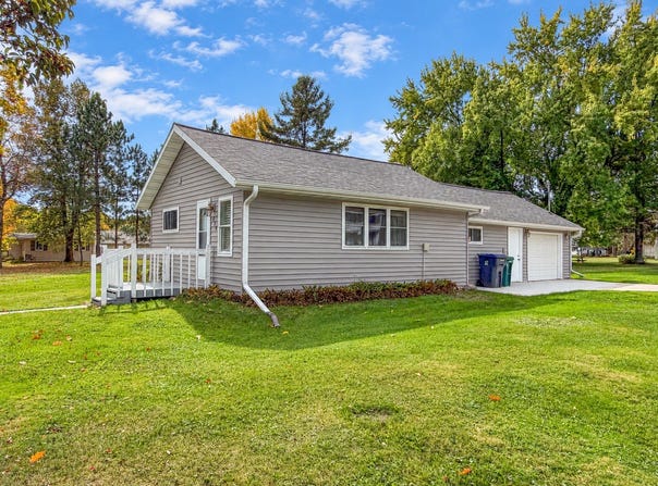 825 TOWN ST, Prentice, WI 54556