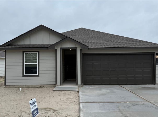 1110 Brasel Drive, Aransas Pass, TX 78336