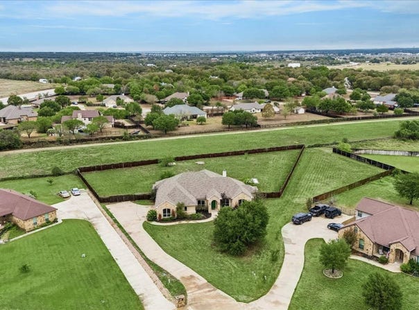 101 Eland Ave, Bastrop, TX 78602