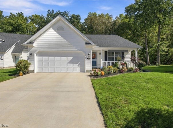 208 Lavender Lane, Madison, OH 44057