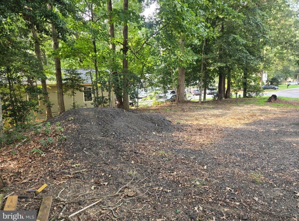 542 MAPLE Way, LUSBY, MD 20657