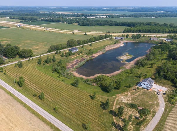 8645 W Division Line Road, Delphi, IN 46923