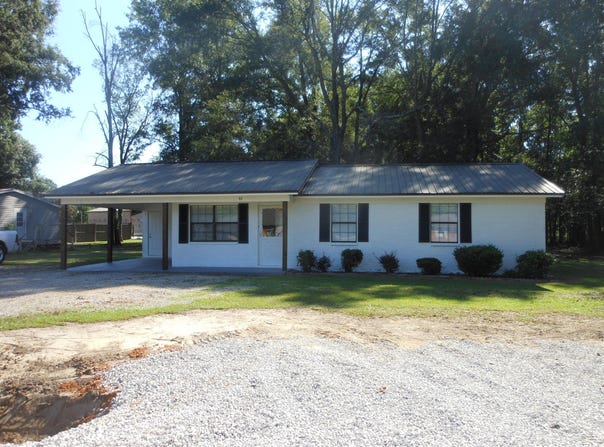97 Burleson, Belden, MS 38826