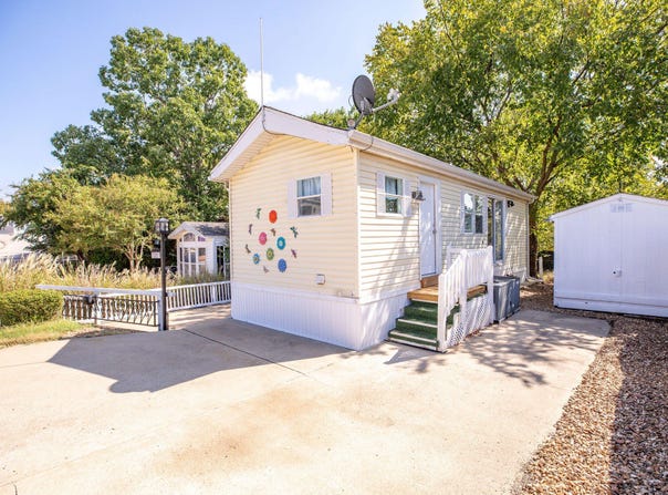 444 Monarch Drive, Branson, MO 65616