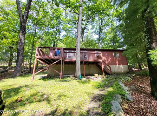 257 Saunders Drive, Bushkill, PA 18324