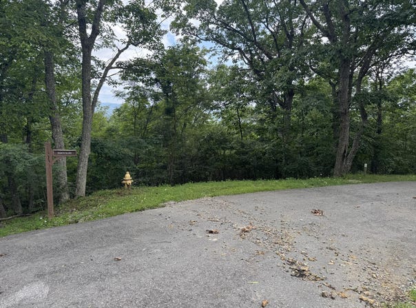 White Rock Trail, Caldwell, WV 24925