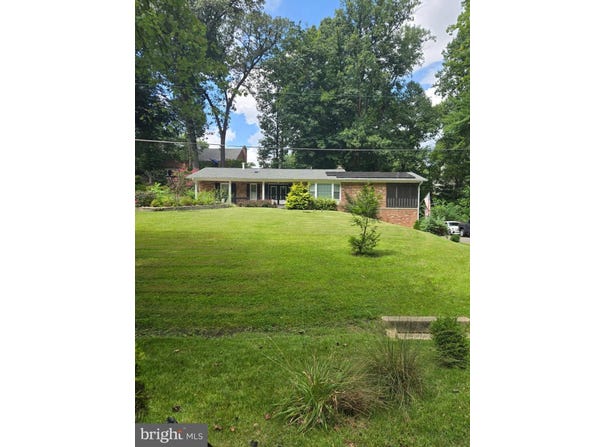 2136 EDGEWATER Parkway, SILVER SPRING, MD 20903