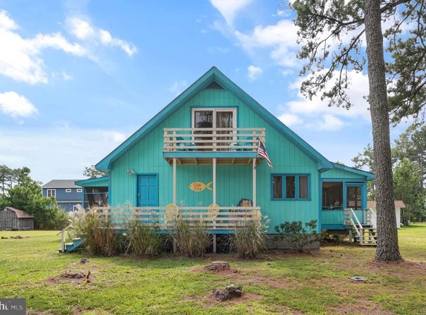 5320 CEDAR DR, CHINCOTEAGUE, VA 23336