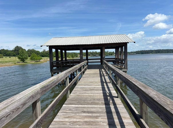 225 Walnut Ln, Many, LA 71449