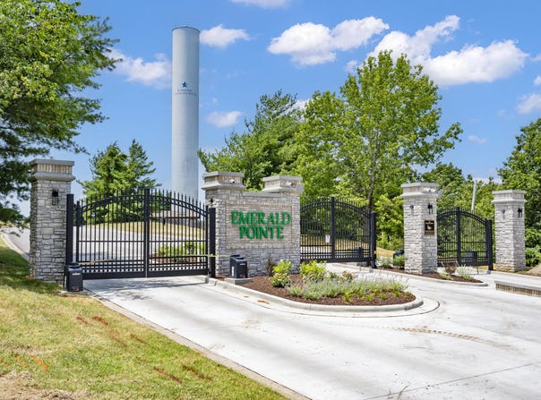 115 Upper Emerald Bay Circle, Hollister, MO 65672