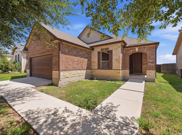 7562 COPPER MDW, Converse, TX 78109-3941