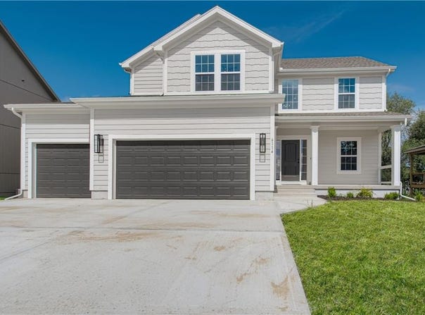 1105 Halle Drive, Kearney, MO 64060