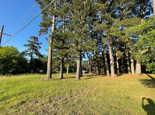 601 Cemetery Road NW, Springhill, LA 71075