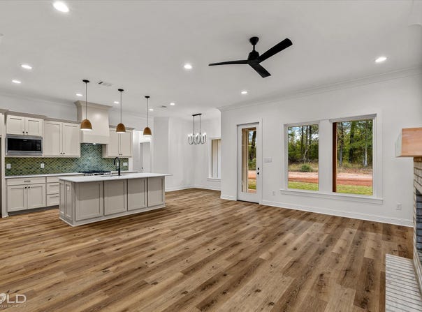 367 Ridge Drive, Stonewall, LA 71078
