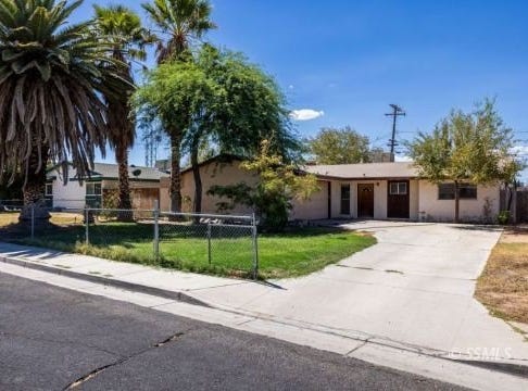 429 Lenore St, Ridgecrest, CA 93555