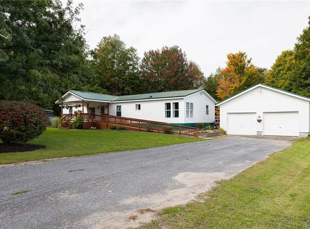 18 Lathrop Street, Carthage, NY 13619