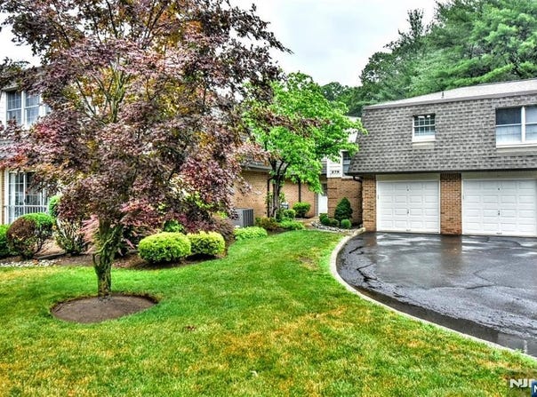 279 Collignon Way, River Vale, NJ 07675
