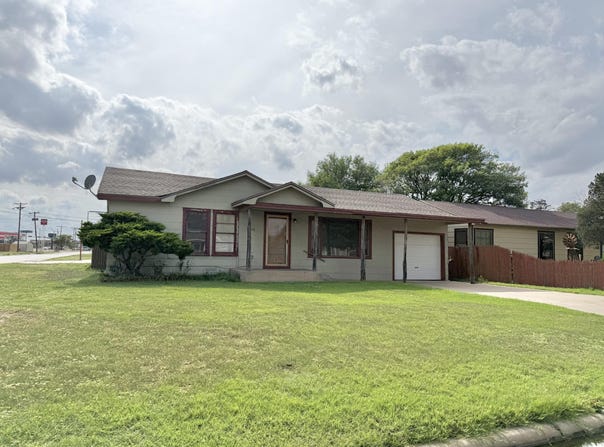 601 Wayland, Plainview, TX 79072