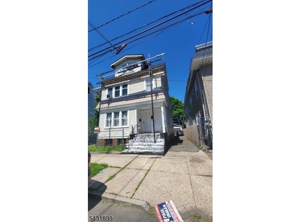 45 Vine Ave, Irvington Twp., NJ 07111-3810