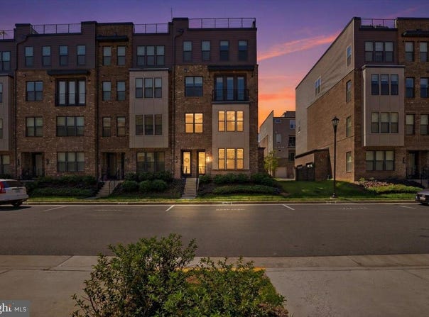 4744 TATUM MILL Way, CHANTILLY, VA 20151