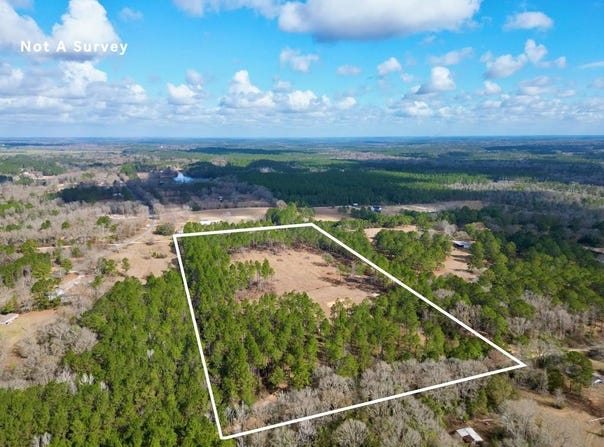 35 Thompson Lane, Carriere, MS 39426