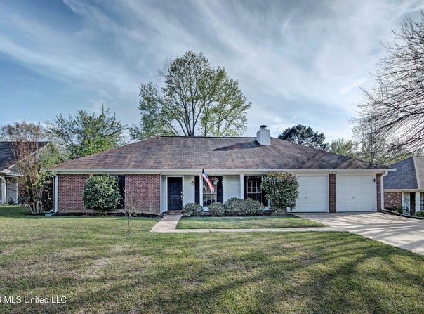 617 Water Oak Drive, Madison, MS 39110