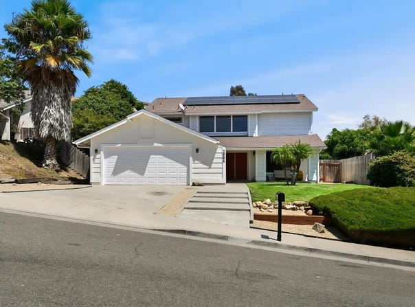 2884 Brandeis Dr., Oceanside, CA 92056