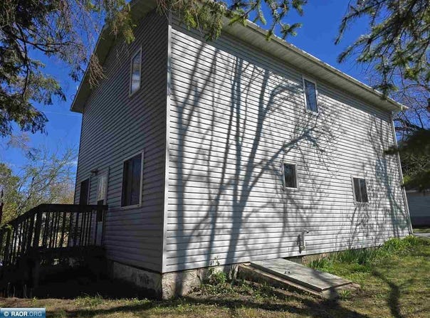 703 6th St. NW, Chisholm, MN 55719