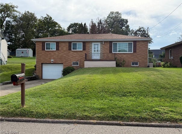 113 Starkey Boulevard, Wintersville, OH 43953