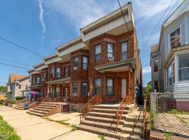 149 Howe Ave, Passaic City, NJ 07055-2914