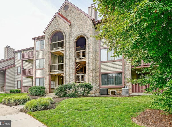 5012B DUNBARTON Road, MOUNT LAUREL, NJ 08054