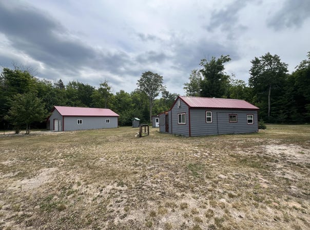 7461 Old Grade Rd, Newberry, MI 49868