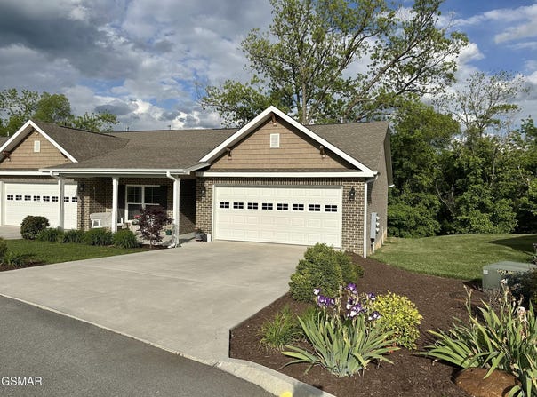 146 Mayapple Way, Sevierville, TN 37862