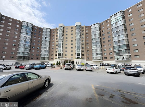 15115 INTERLACHEN Drive, SILVER SPRING, MD 20906