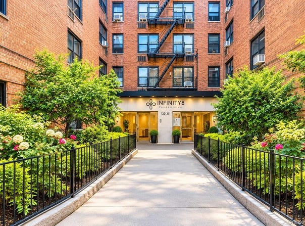 132-35 Sanford Avenue, Flushing, NY 11355
