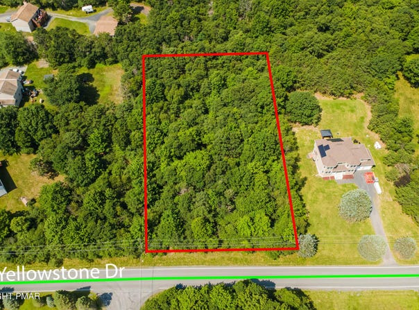 Yellowstone Drive, Blakeslee, PA 18610
