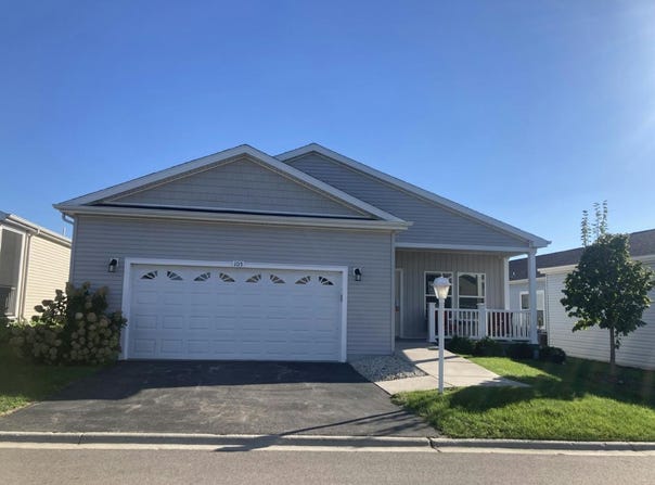 105 Vanderbilt Drive, Grayslake, IL 60030