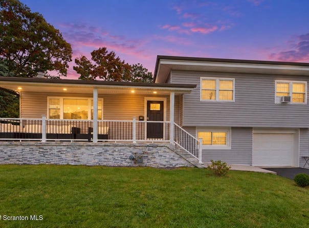 219 Karen Drive, Scranton, PA 18505