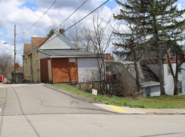 2206 Elsie St, Arlington, PA 15210